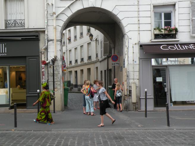  entrée du passage des Abbesses